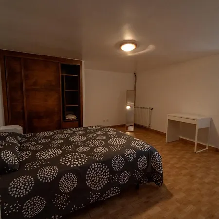 בית נופש Casa Torre Andorinhas נאזרה